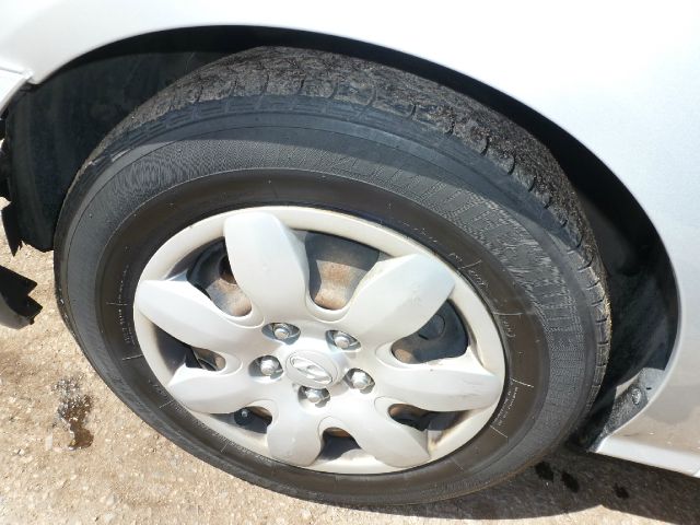 Hyundai Elantra 2008 photo 8