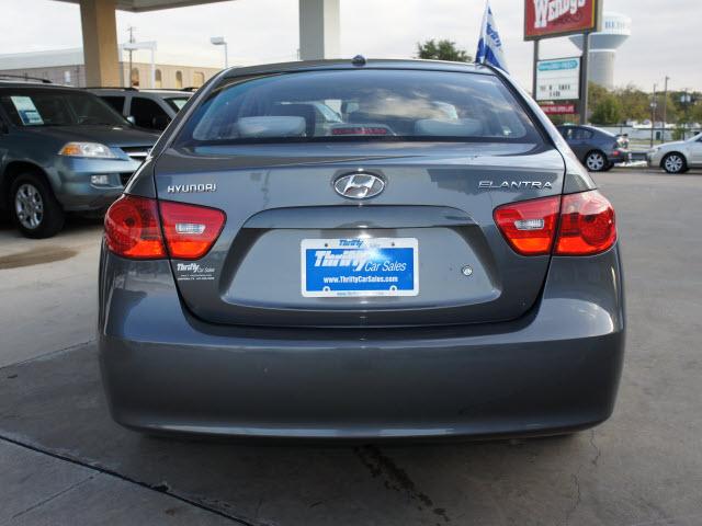 Hyundai Elantra 2008 photo 3