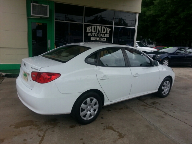 Hyundai Elantra 2008 photo 3