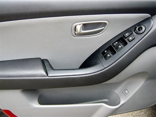 Hyundai Elantra 2008 photo 7