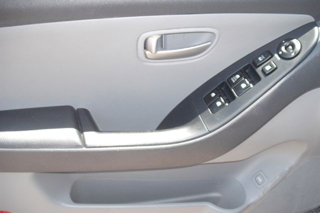 Hyundai Elantra 2008 photo 6