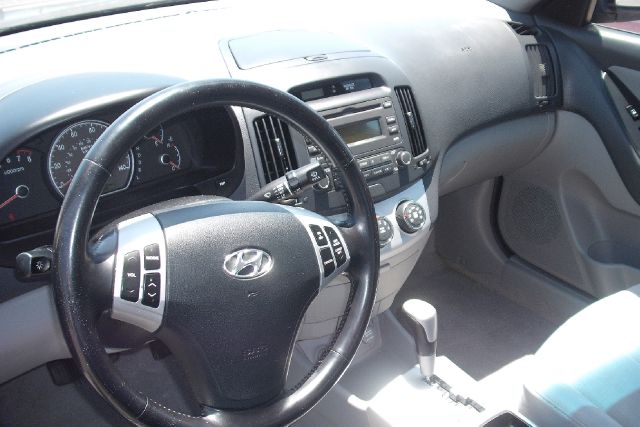 Hyundai Elantra 2008 photo 9