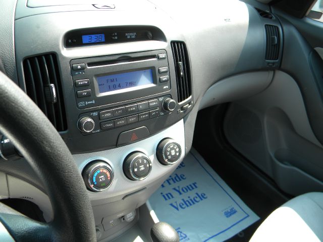 Hyundai Elantra 2008 photo 9