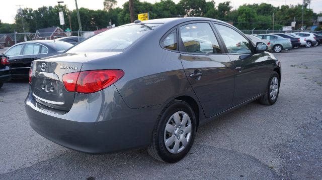 Hyundai Elantra FWD 4dr Sport Sedan