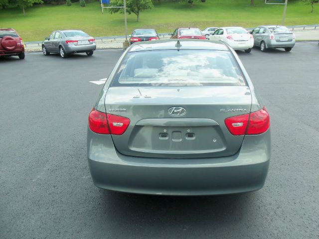 Hyundai Elantra 2009 photo 11