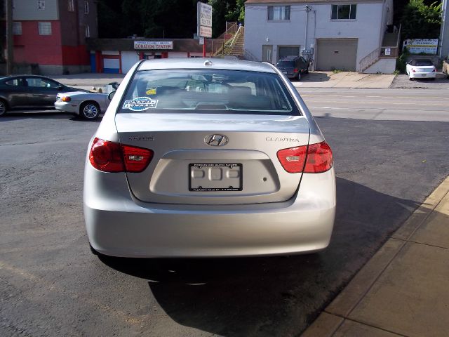 Hyundai Elantra 2009 photo 3