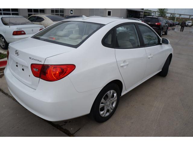 Hyundai Elantra 2009 photo 1