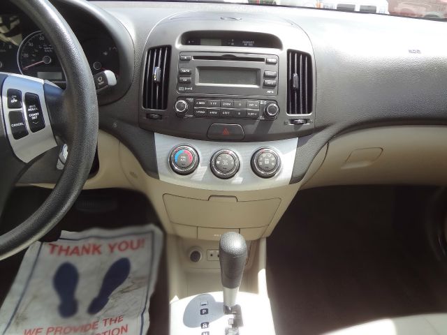 Hyundai Elantra 2009 photo 4