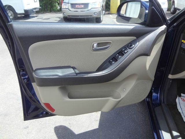 Hyundai Elantra 2009 photo 7