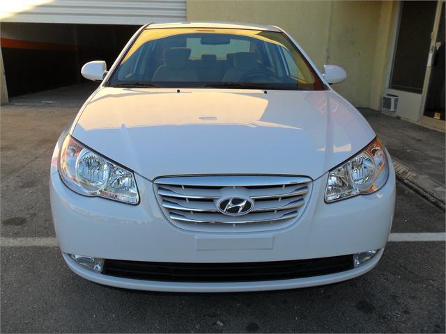 Hyundai Elantra 2010 photo 1