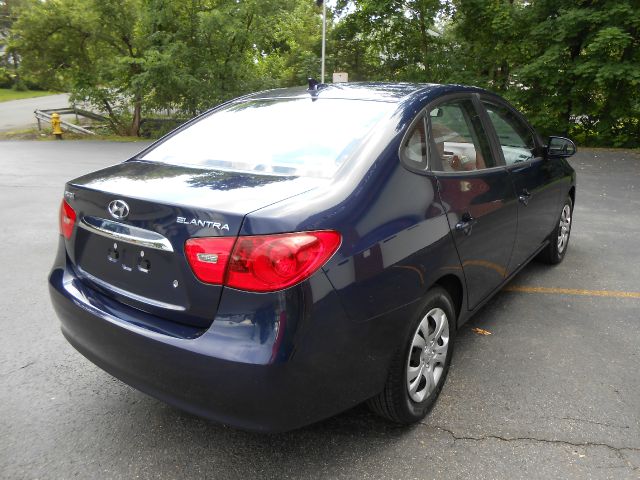 Hyundai Elantra 2010 photo 26