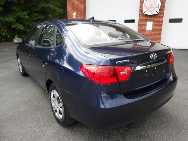 Hyundai Elantra 2010 photo 27