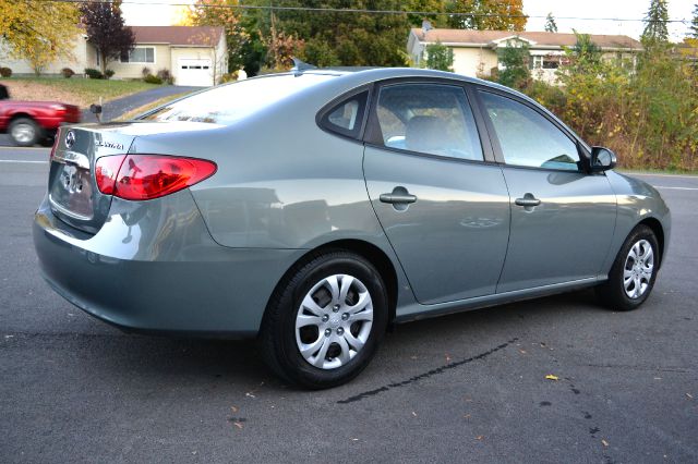 Hyundai Elantra 2010 photo 1