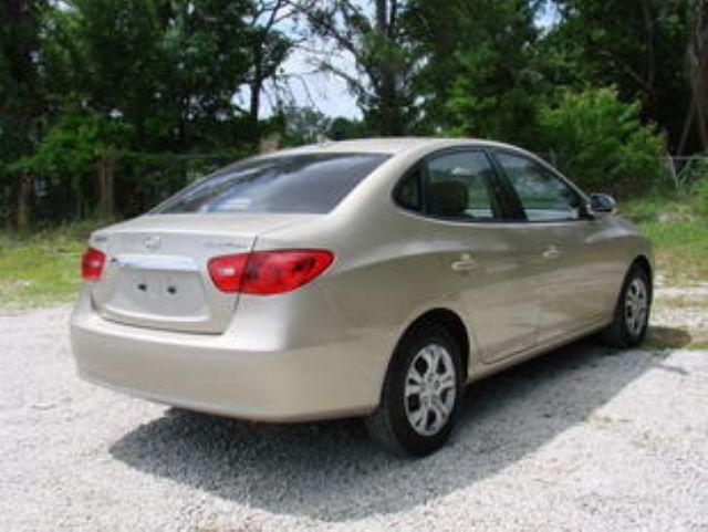 Hyundai Elantra 2010 photo 3