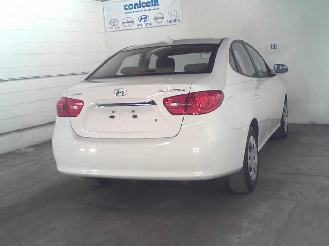 Hyundai Elantra 2010 photo 4