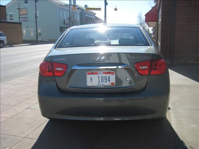 Hyundai Elantra 2010 photo 3