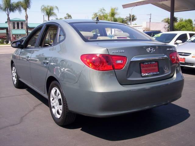 Hyundai Elantra 2010 photo 3