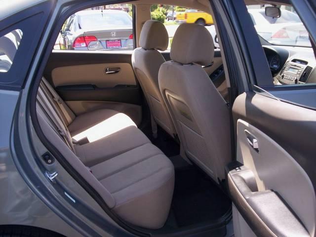 Hyundai Elantra 2010 photo 4