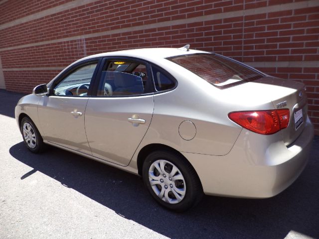 Hyundai Elantra 2010 photo 4