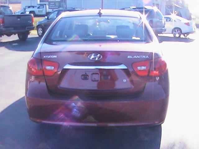 Hyundai Elantra 2010 photo 3