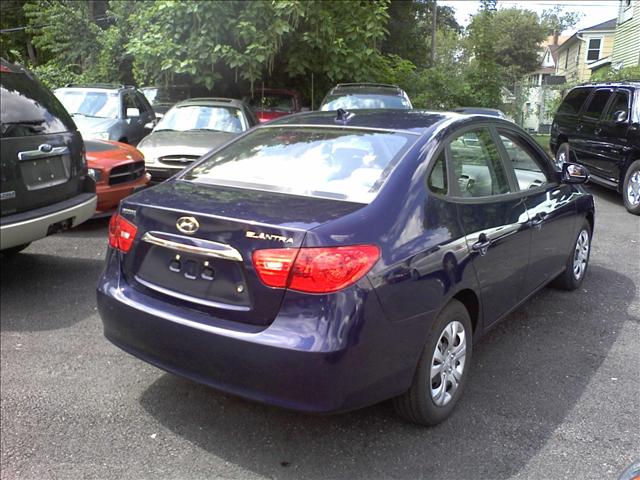 Hyundai Elantra 2010 photo 3