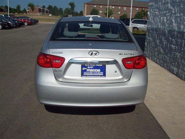 Hyundai Elantra 2010 photo 11