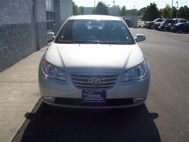 Hyundai Elantra 2010 photo 4