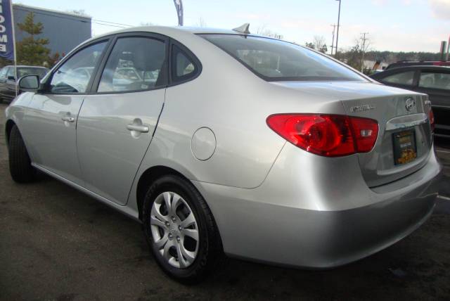 Hyundai Elantra 2010 photo 2