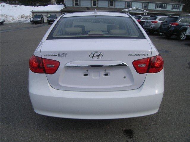 Hyundai Elantra 2010 photo 5