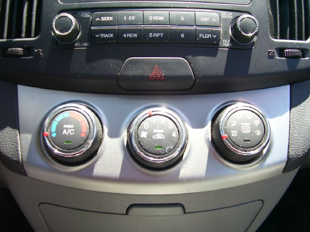 Hyundai Elantra 2010 photo 6