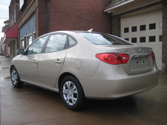 Hyundai Elantra 2010 photo 2