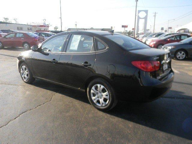 Hyundai Elantra 2010 photo 1