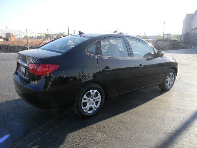 Hyundai Elantra 2010 photo 3