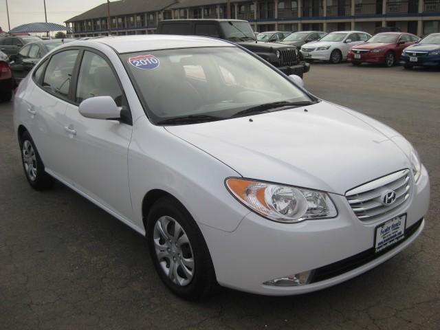 Hyundai Elantra 2010 photo 3