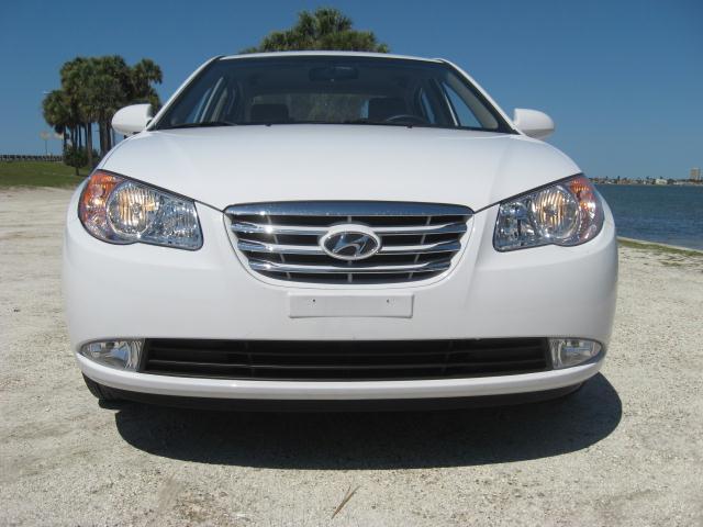 Hyundai Elantra 2010 photo 2