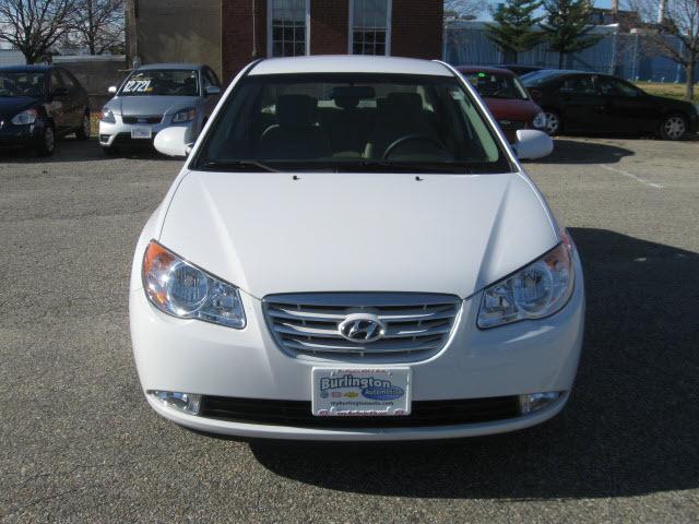 Hyundai Elantra 2010 photo 1