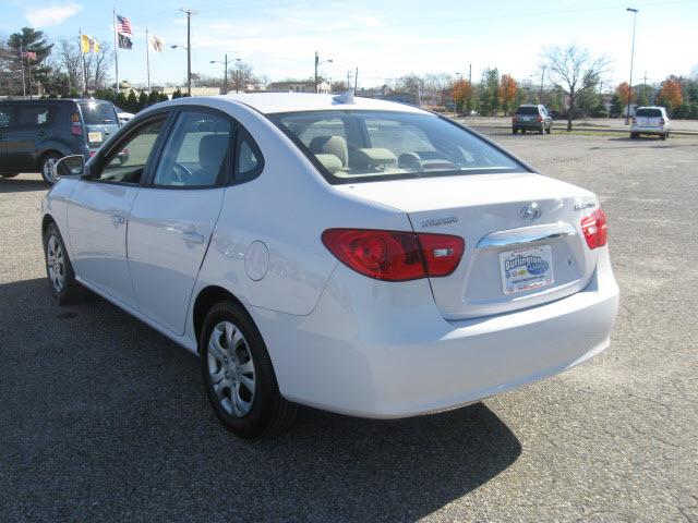 Hyundai Elantra 2010 photo 4