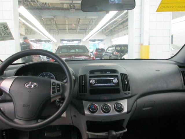 Hyundai Elantra 2010 photo 1