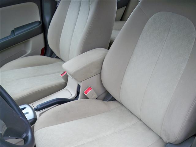 Hyundai Elantra 2010 photo 2