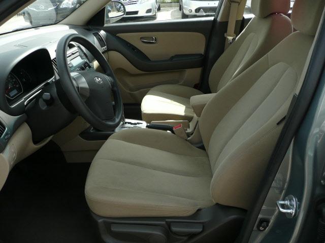 Hyundai Elantra 2010 photo 4