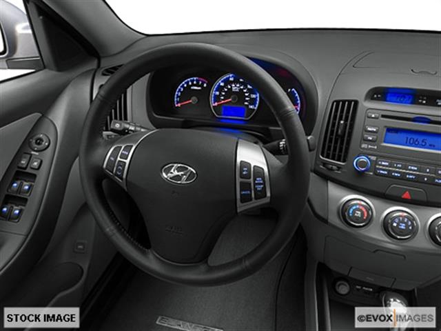 Hyundai Elantra 2010 photo 1