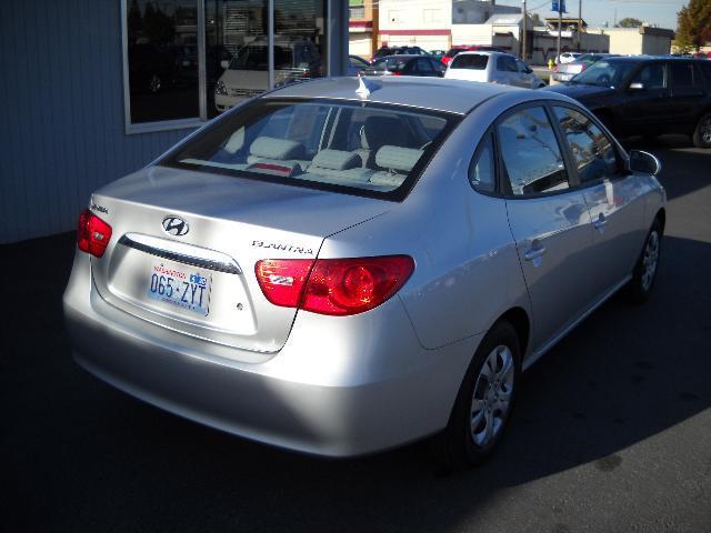 Hyundai Elantra 2010 photo 1