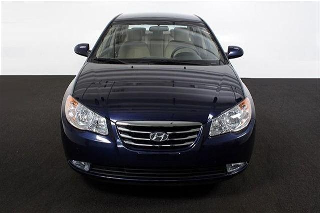 Hyundai Elantra 2010 photo 1