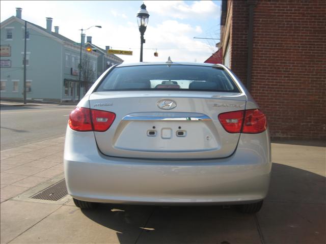 Hyundai Elantra 2010 photo 3