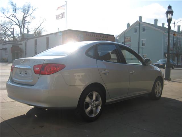 Hyundai Elantra 2010 photo 4