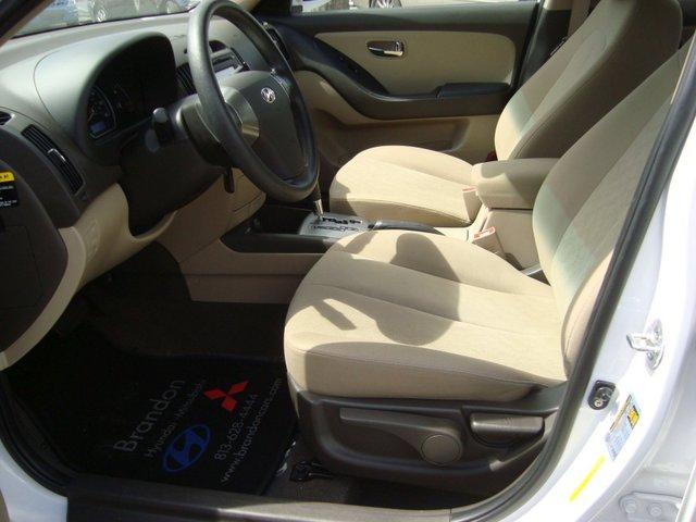 Hyundai Elantra 2010 photo 3