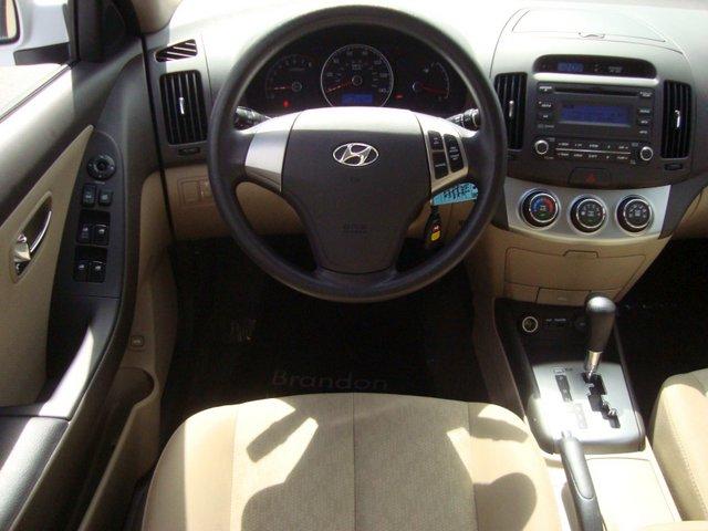 Hyundai Elantra 2010 photo 5