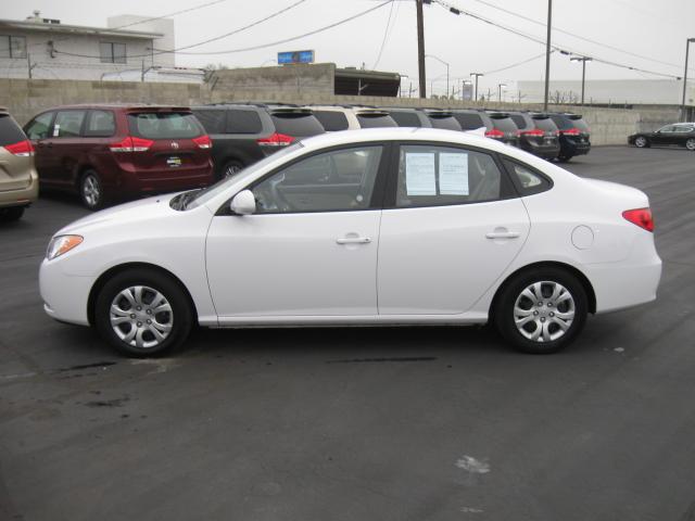 Hyundai Elantra 2010 photo 2