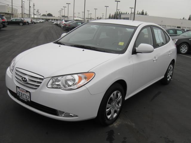 Hyundai Elantra 2010 photo 3