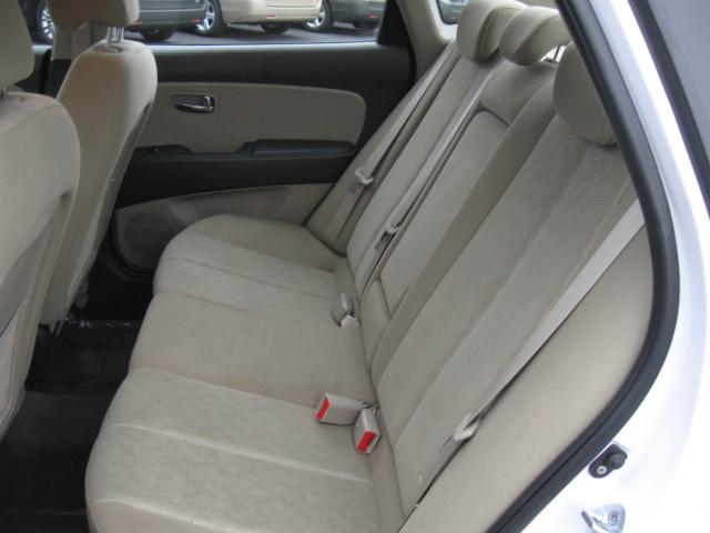 Hyundai Elantra 2010 photo 4